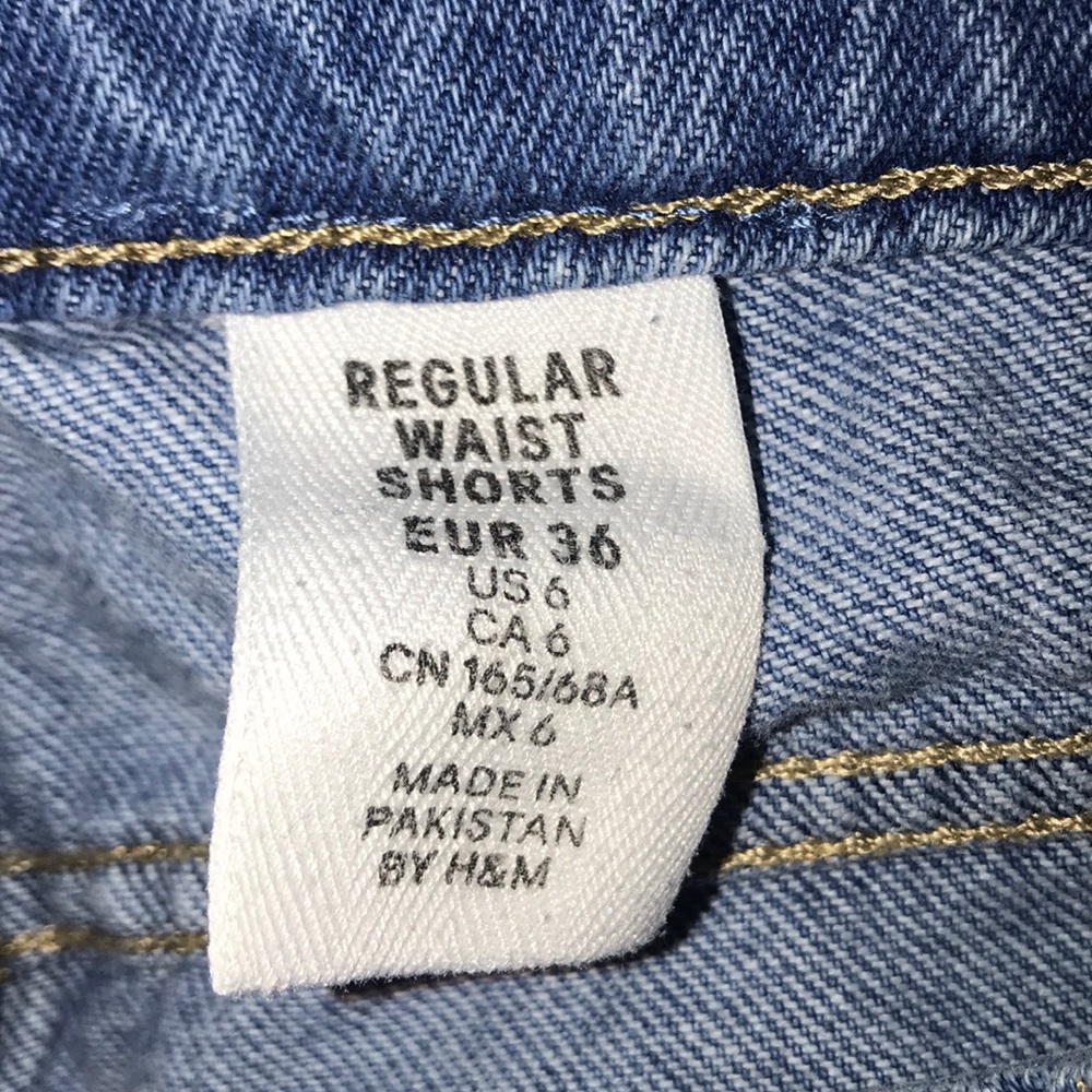 ❤️H&M SHORTS❤️ - Picture 4 of 4